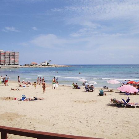 2 Bedroom Cozy Apartment In Torrevieja Esterno foto